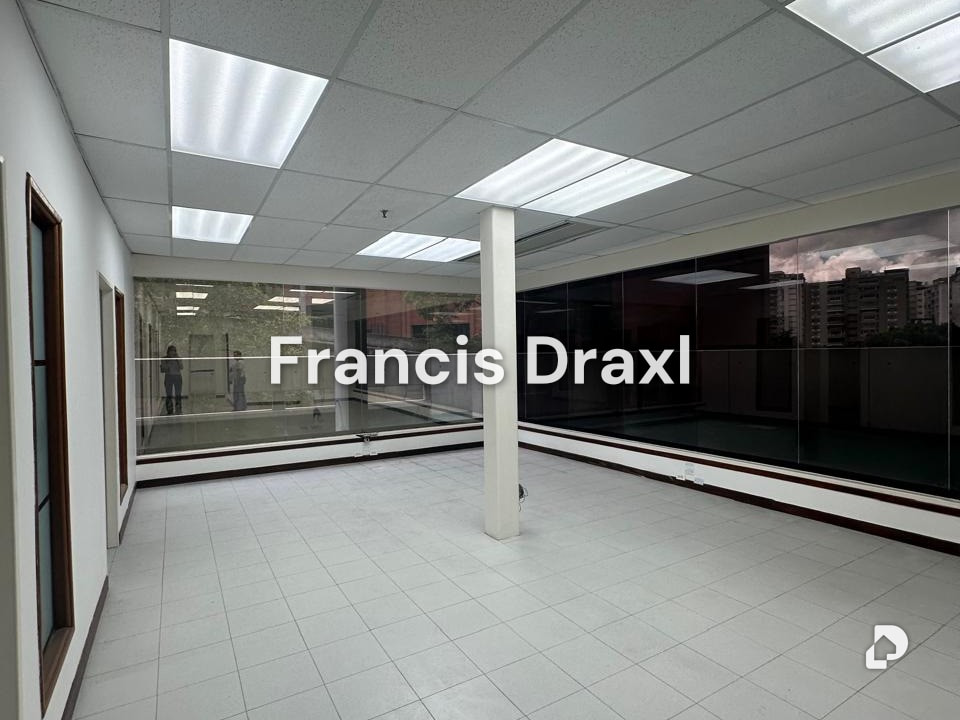 Oficina en Prados del Este, Caracas – 9