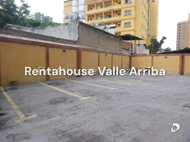 Local comercial en El Paraíso, Caracas – 14