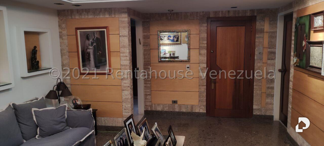 Apartamento en La Florida, Caracas – 15