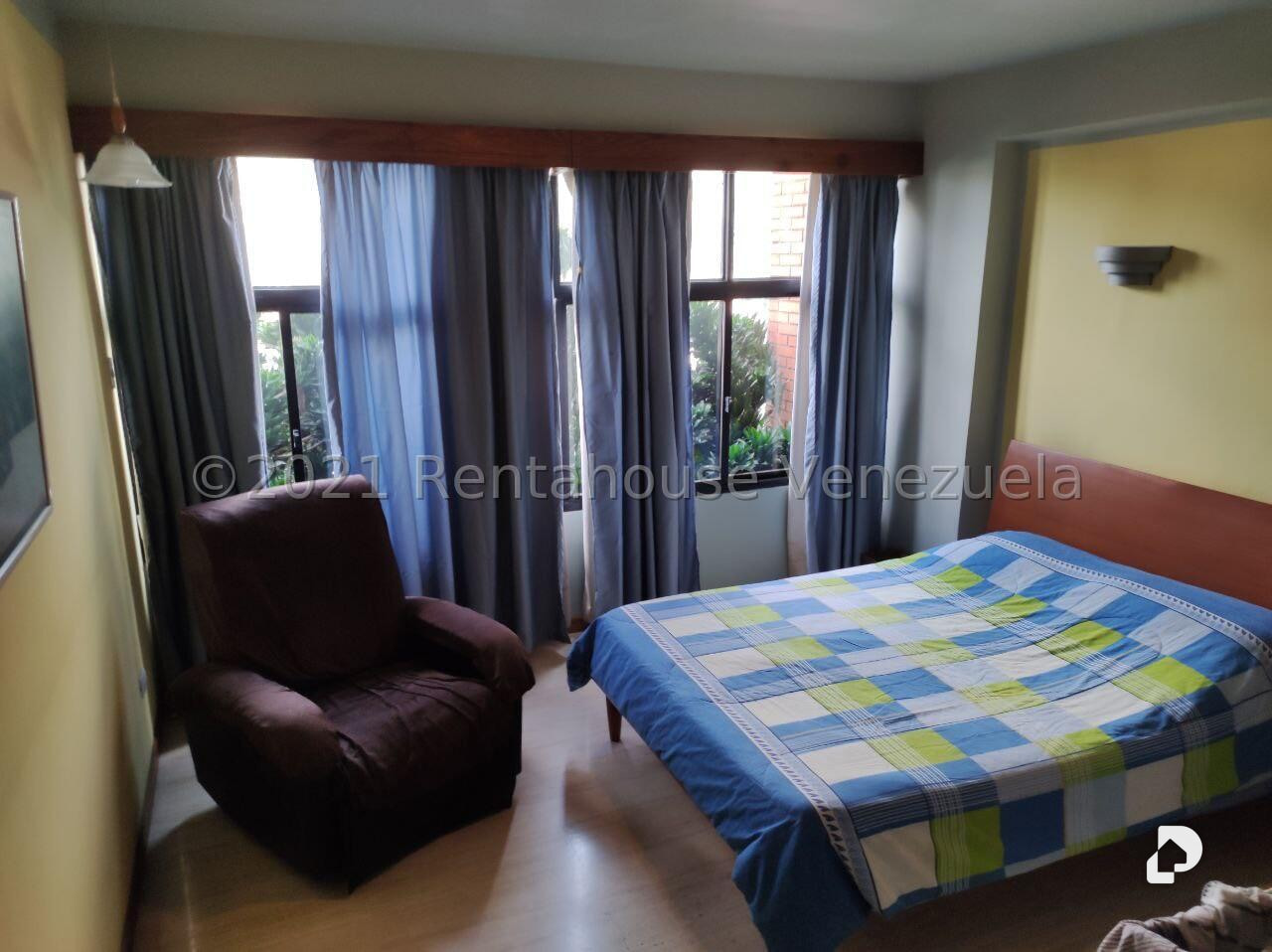 Apartamento en La Florida, Caracas – 25