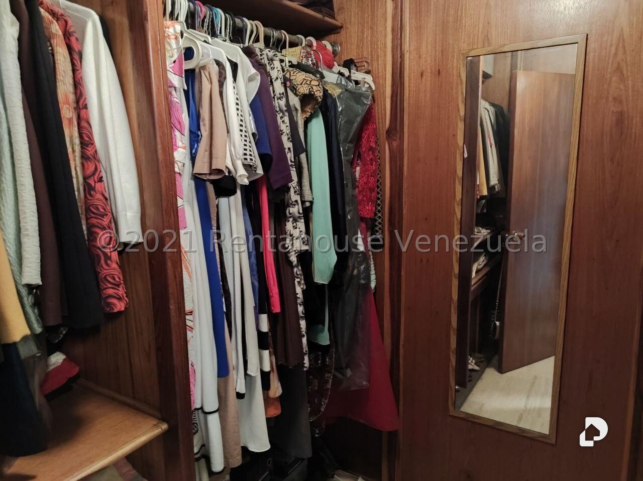 Apartamento en La Florida, Caracas – 22