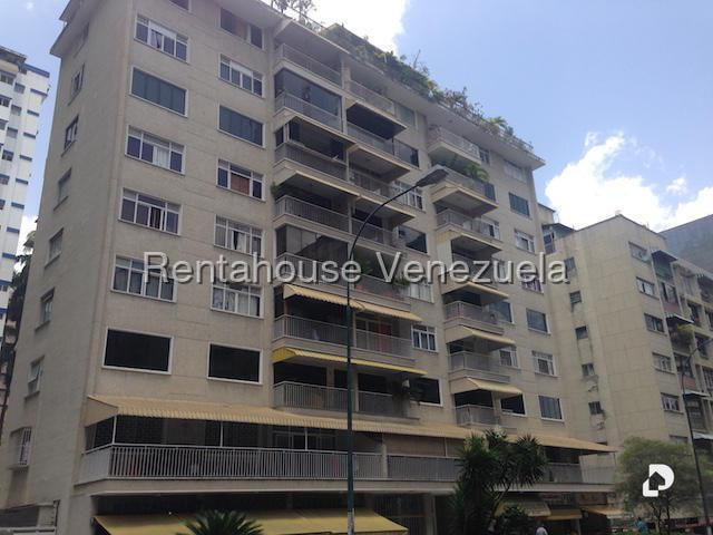 Apartamento en Los Palos Grandes, Caracas – 17
