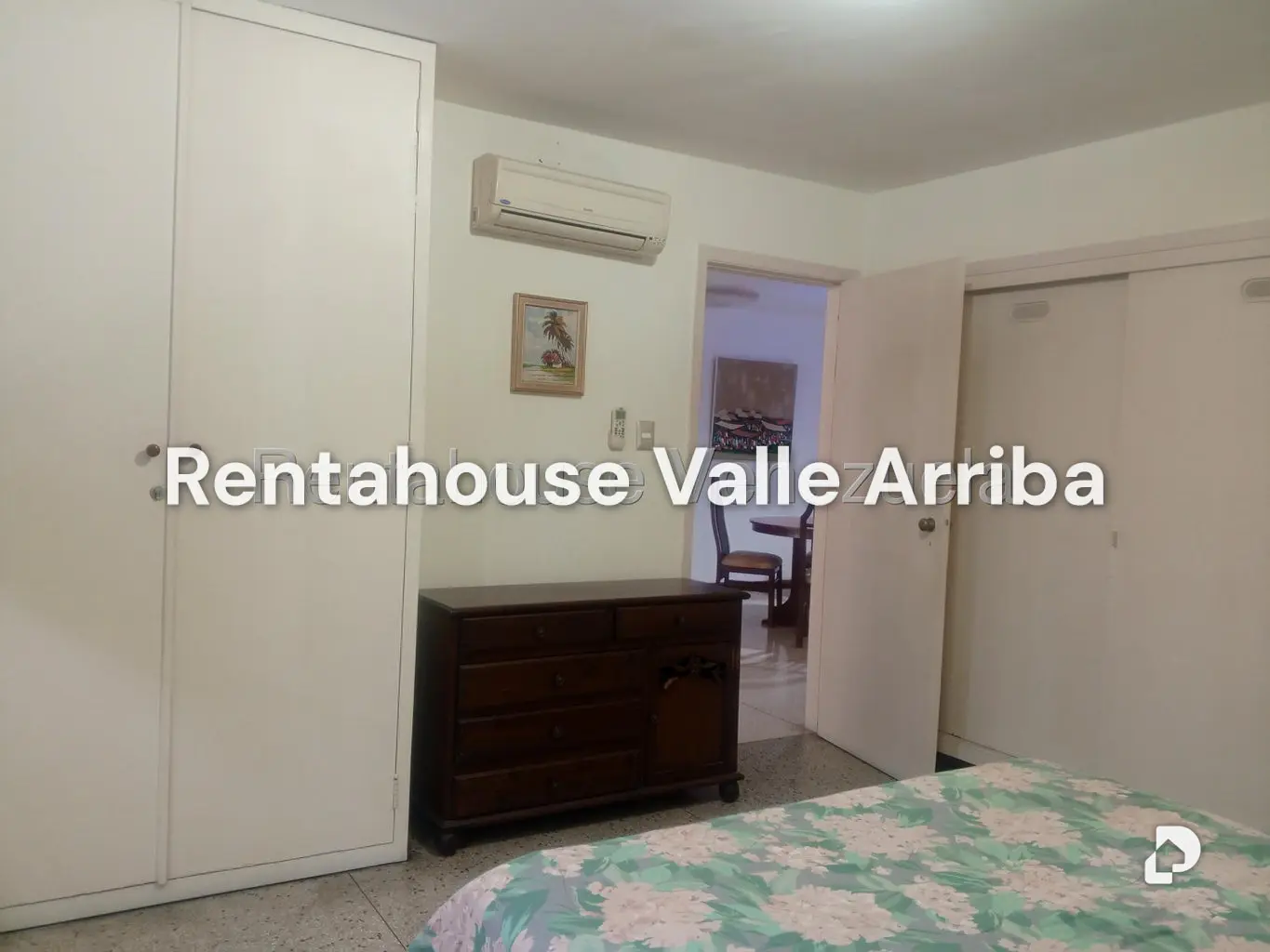 Apartamento en Los Palos Grandes, Caracas – 12
