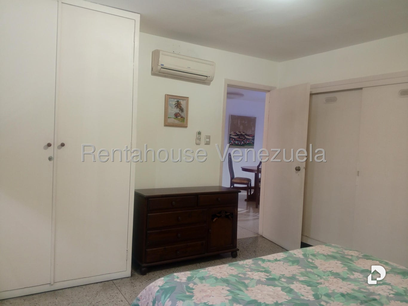 Apartamento en Los Palos Grandes, Caracas – 12