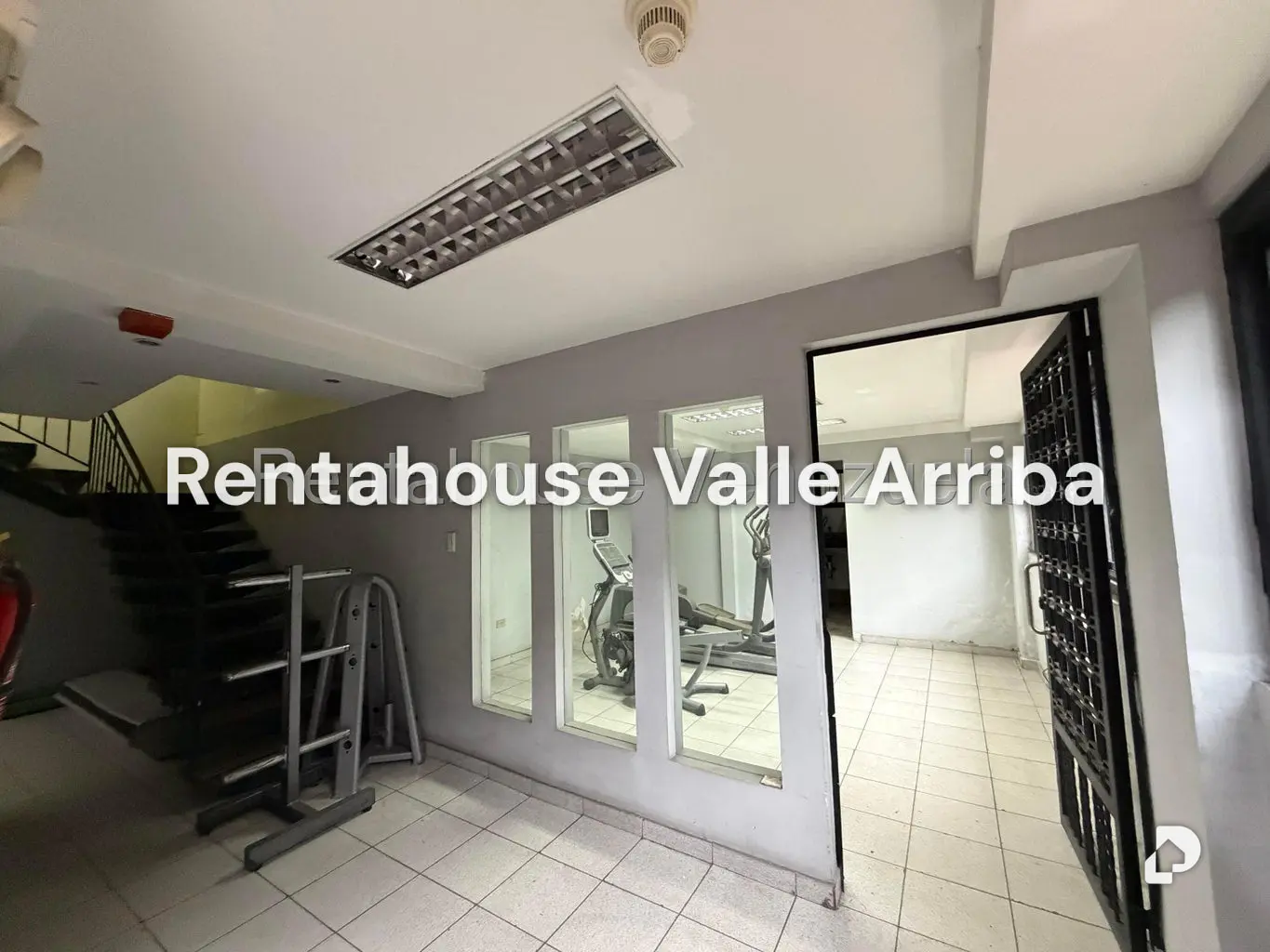 Local comercial en Las Acacias, Caracas – 4