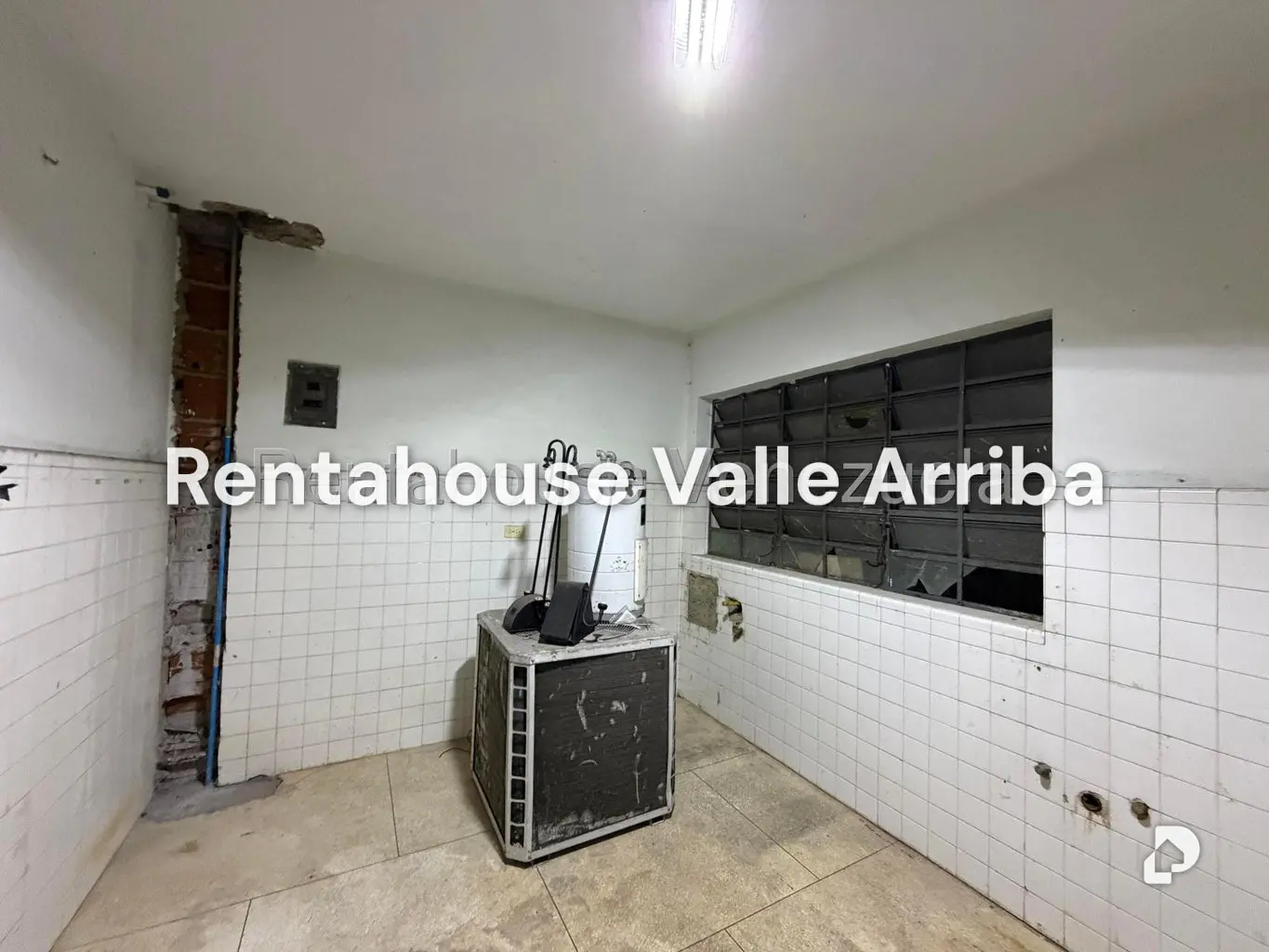 Local comercial en Las Acacias, Caracas – 12