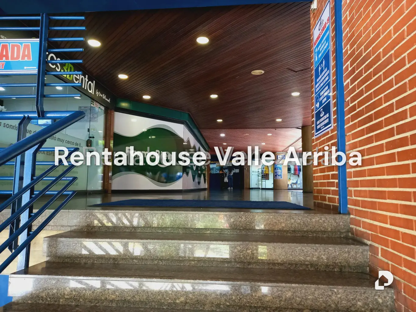 Local comercial en Santa Fe Norte, Caracas – 4