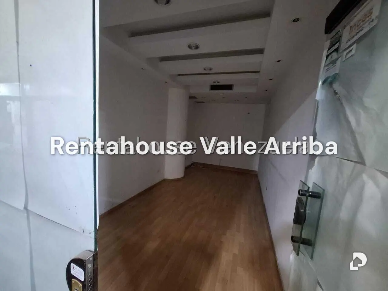 Local comercial en Santa Fe Norte, Caracas – 29