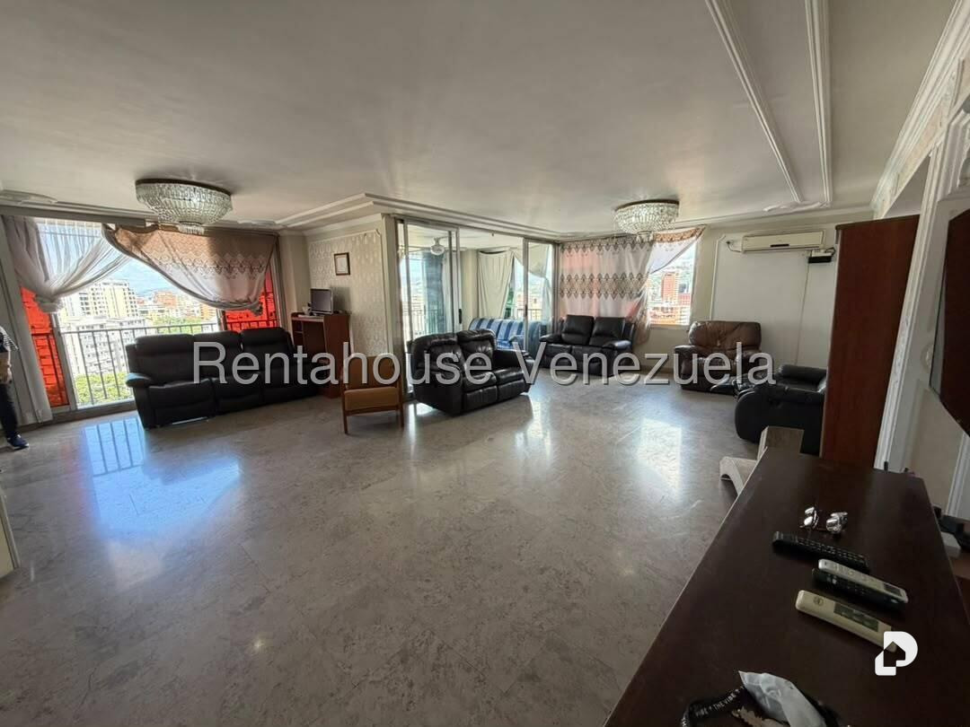 Apartamento en La Florida, Caracas – 4