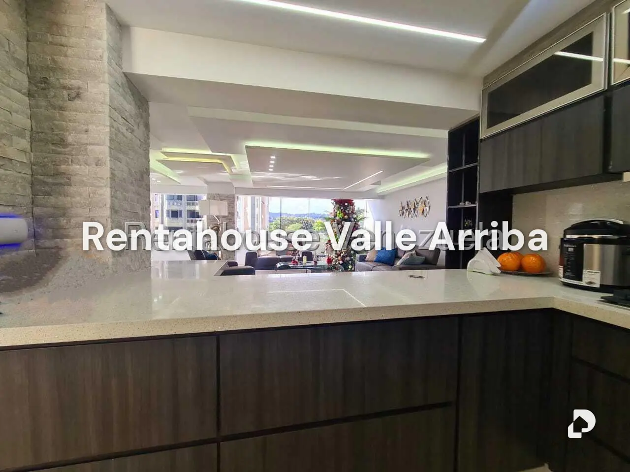 Apartamento en Santa Fe Sur, Caracas – 11