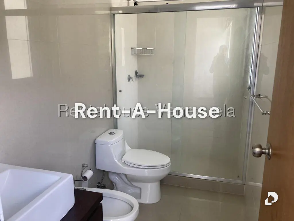 Apartamento en Solar del Hatillo, Caracas – 11