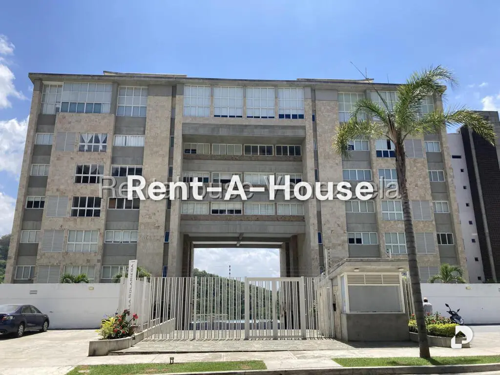 Apartamento en Solar del Hatillo, Caracas – 1