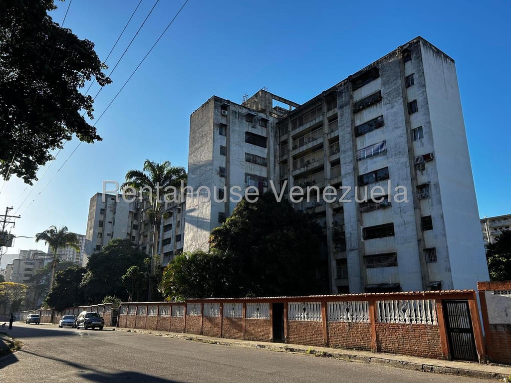 Apartamento en Caricuao, Caracas - 1