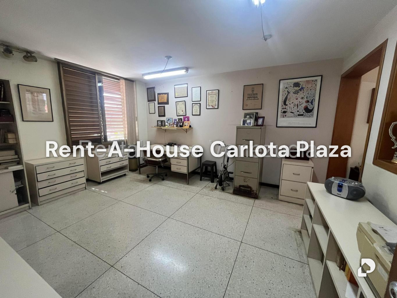 Casa en El Marqués, Caracas – 23