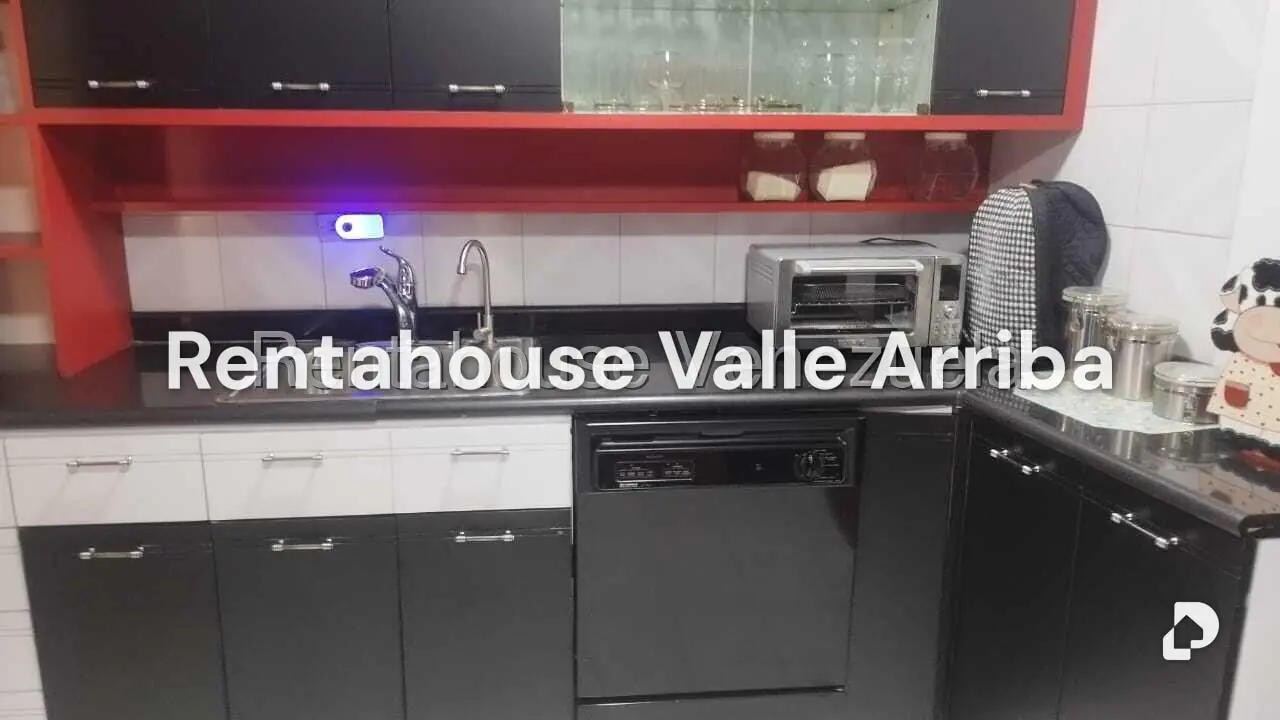 Apartamento en Lomas de Las Mercedes, Caracas – 23