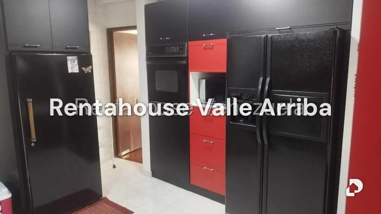 Apartamento en Lomas de Las Mercedes, Caracas – 25