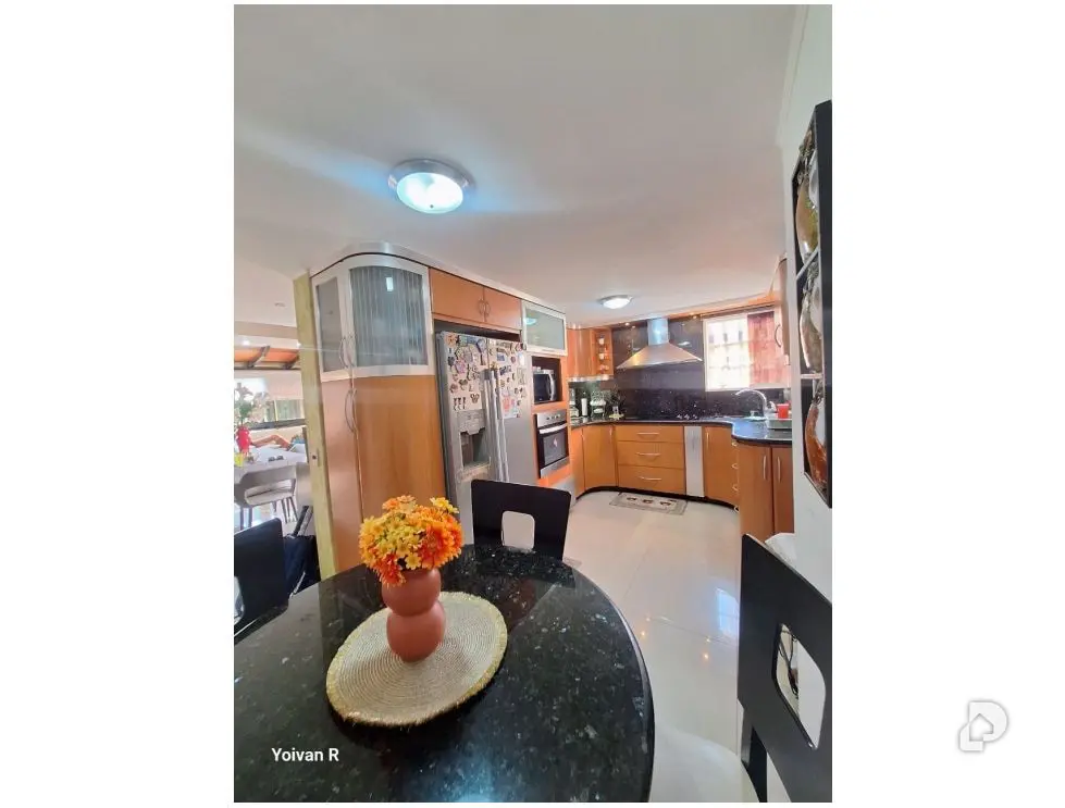 Apartamento en El Picacho, Altos Mirandinos – 10