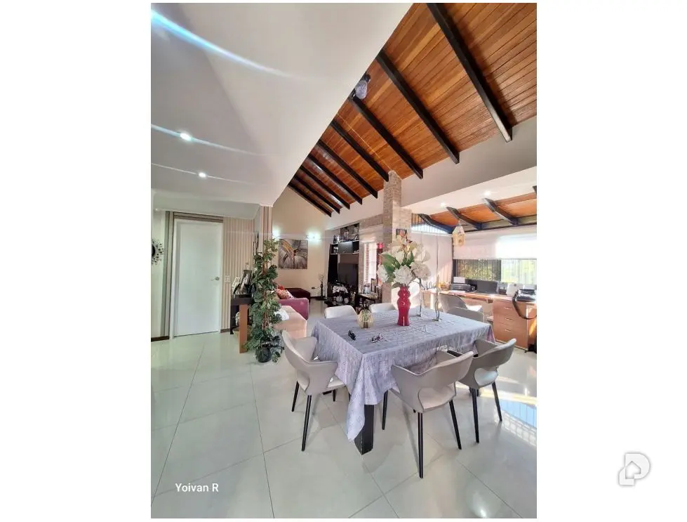 Apartamento en El Picacho, Altos Mirandinos – 3
