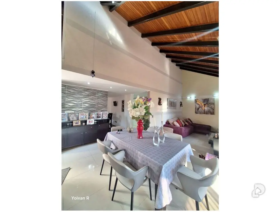Apartamento en El Picacho, Altos Mirandinos – 2