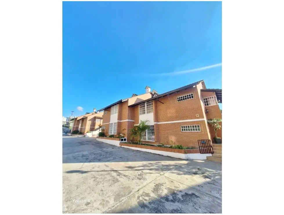 Apartamento en El Picacho, Altos Mirandinos - 1