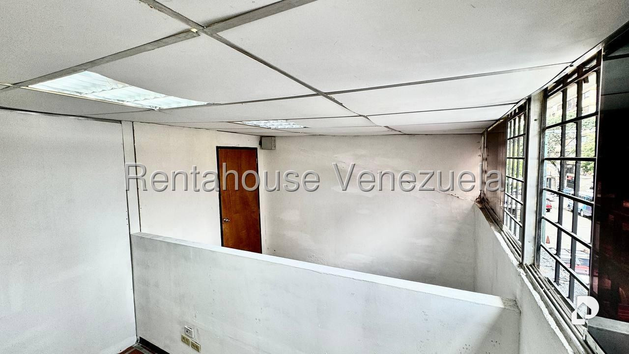 Local comercial en Bello Monte, Caracas – 2