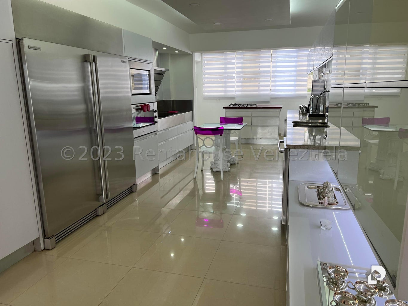 Apartamento en Las Mesetas de Santa Rosa de Lima, Caracas – 15