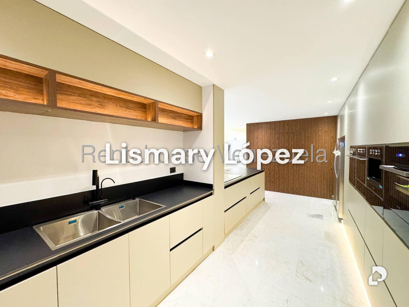Casa en La Tahona, Caracas – 24