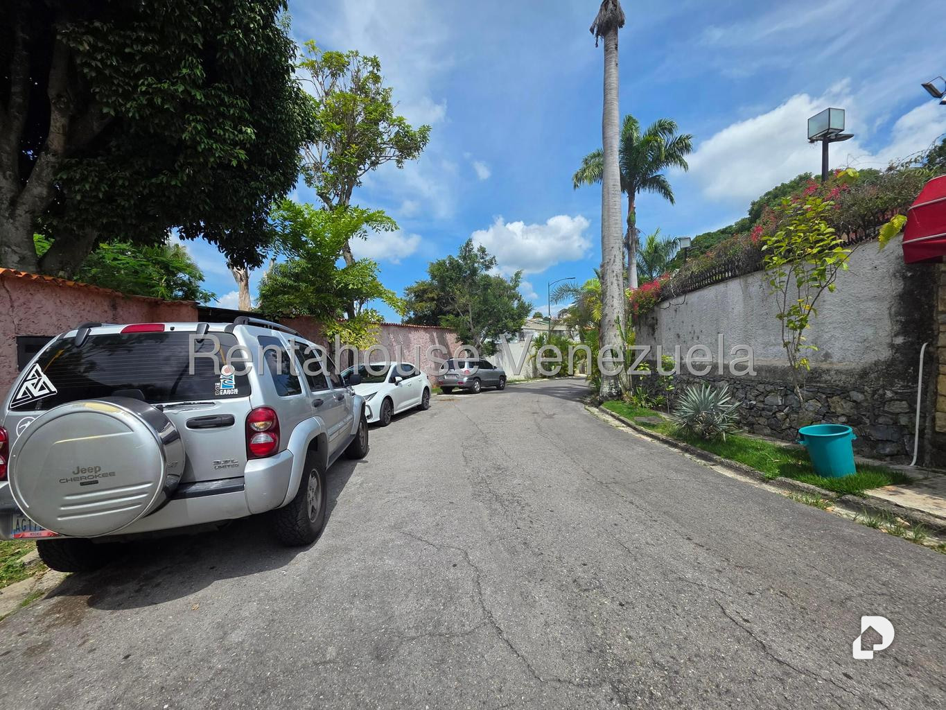 House in El Cafetal, Caracas – 21