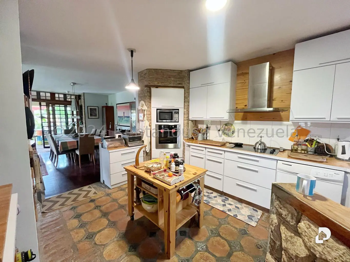 Casa en Oripoto, Caracas – 9