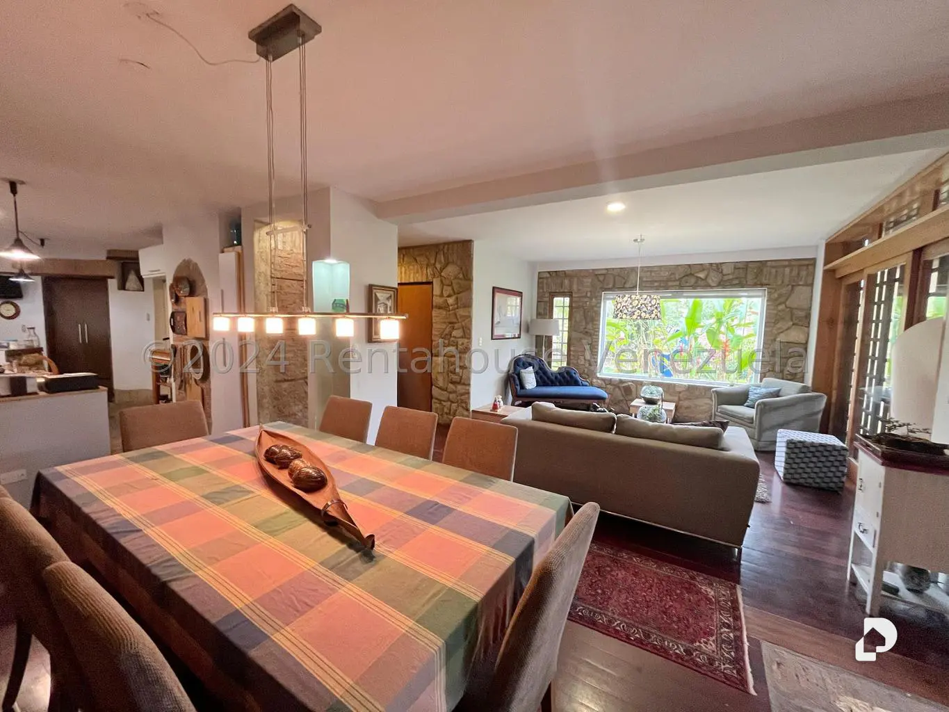 Casa en Oripoto, Caracas – 16