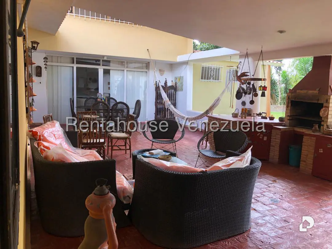 House in Monte Elena, Caracas – 25