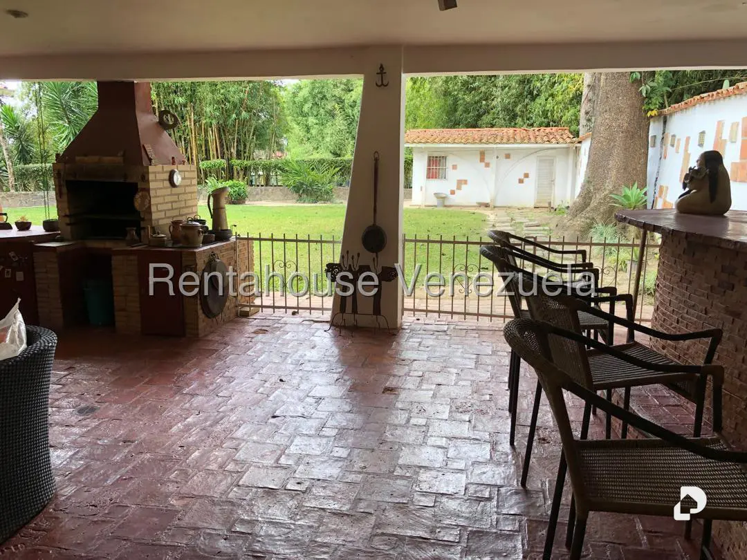 House in Monte Elena, Caracas – 27