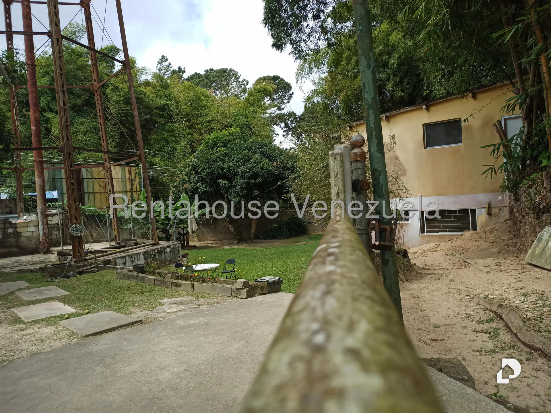 House in Monte Elena, Caracas – 30