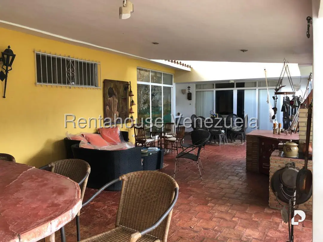 House in Monte Elena, Caracas – 24