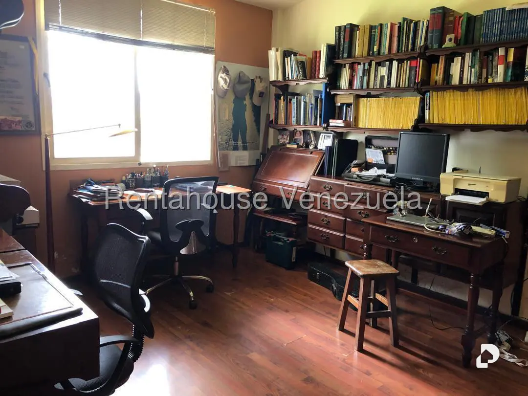 House in Monte Elena, Caracas – 17