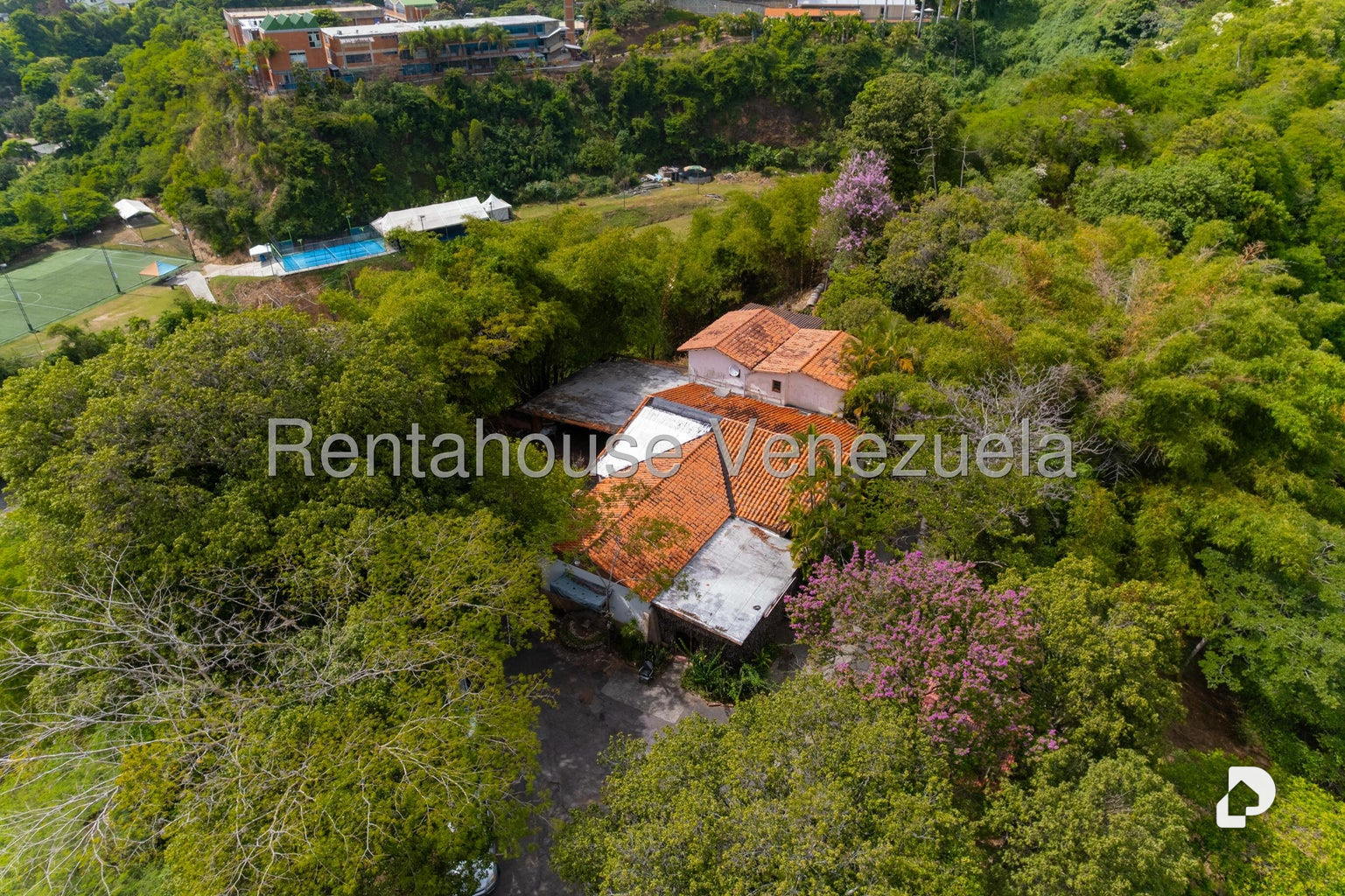 Terreno en Los Campitos, Caracas – 3