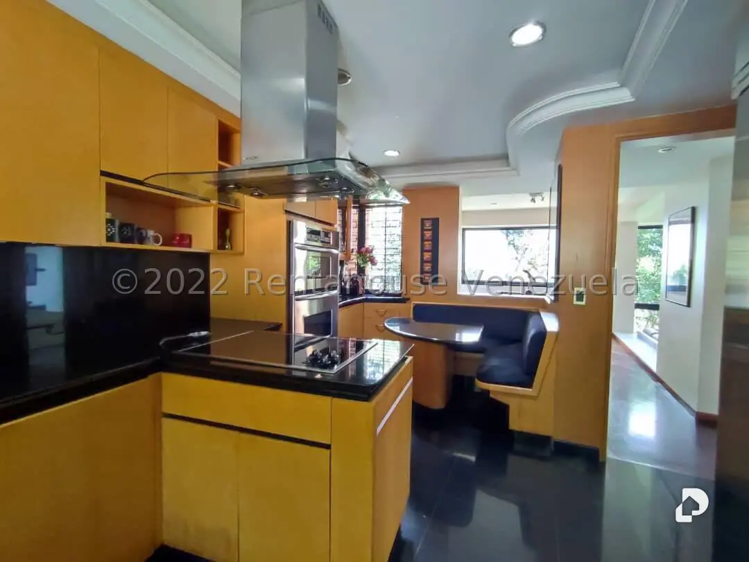 Casa en Los Guayabitos, Caracas – 18