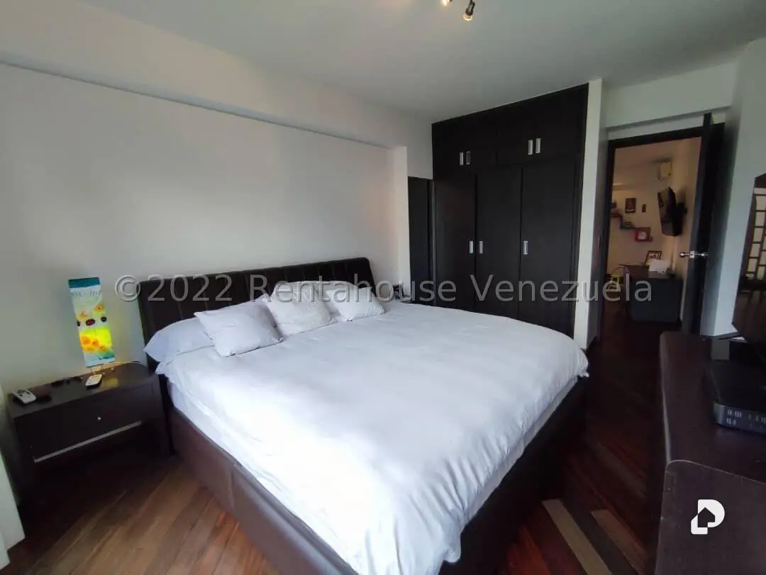 Casa en Los Guayabitos, Caracas – 25