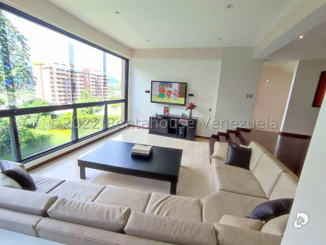 Casa en Los Guayabitos, Caracas – 13