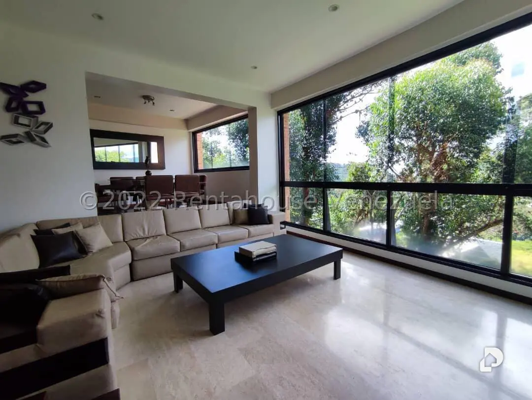 Casa en Los Guayabitos, Caracas – 12