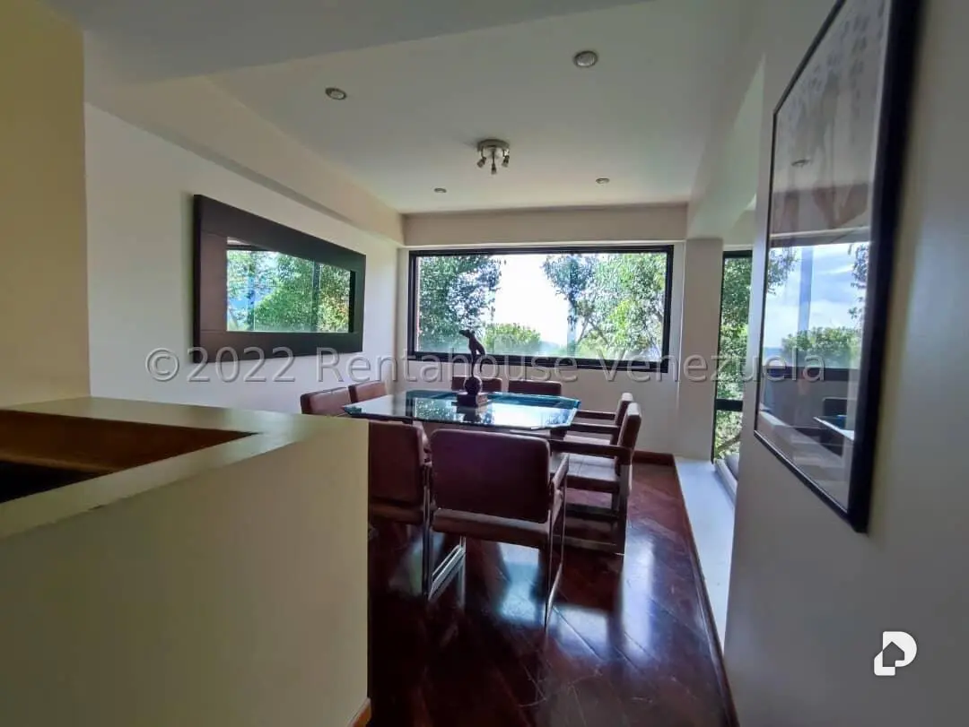 Casa en Los Guayabitos, Caracas – 16