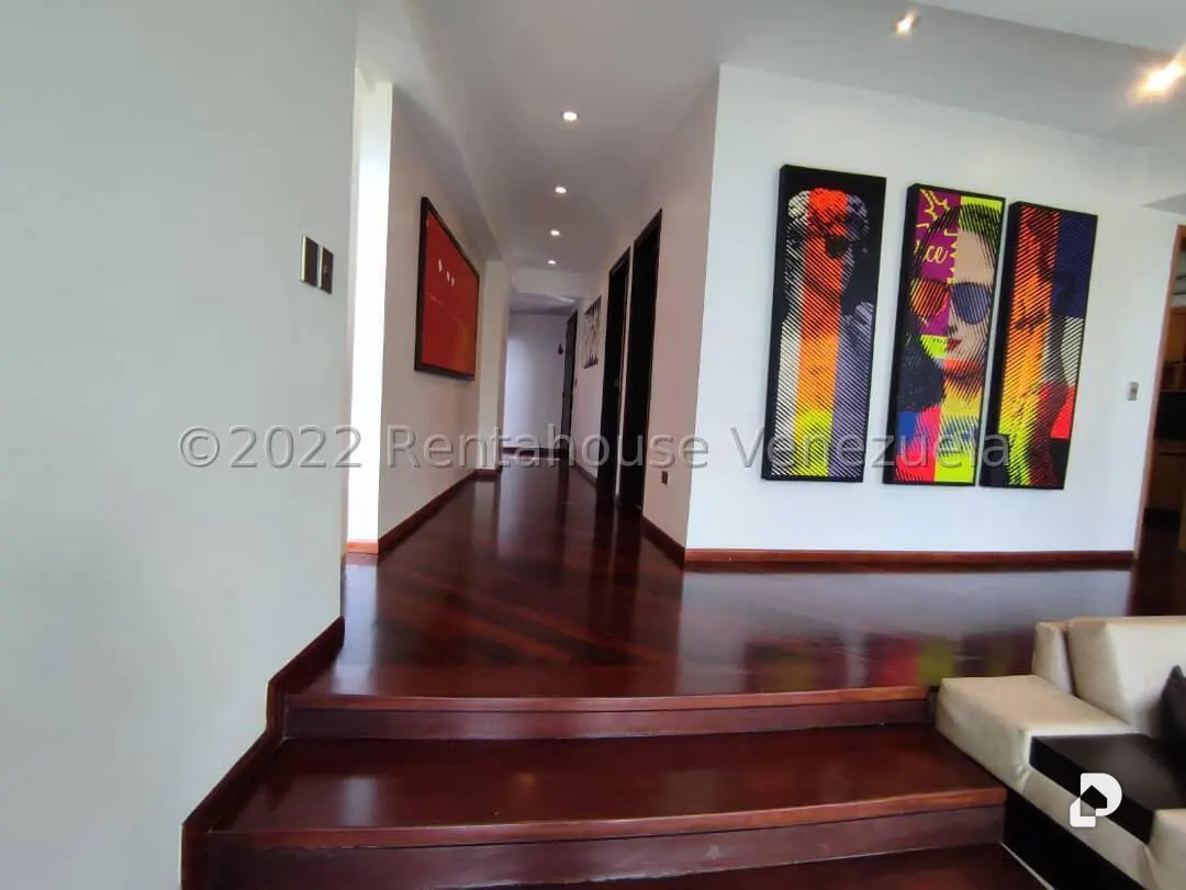 Casa en Los Guayabitos, Caracas – 10