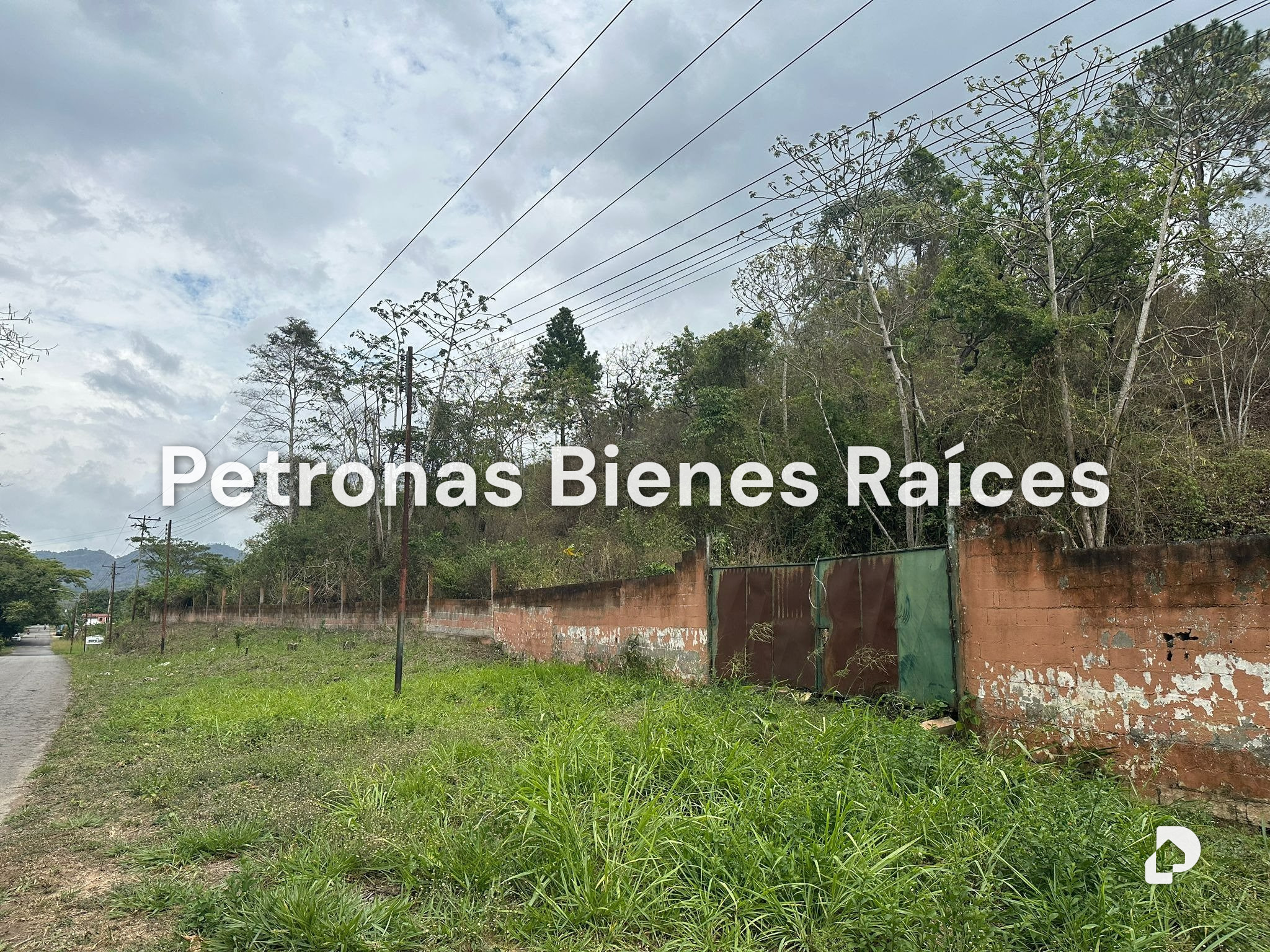 Land in Aguirre – 1