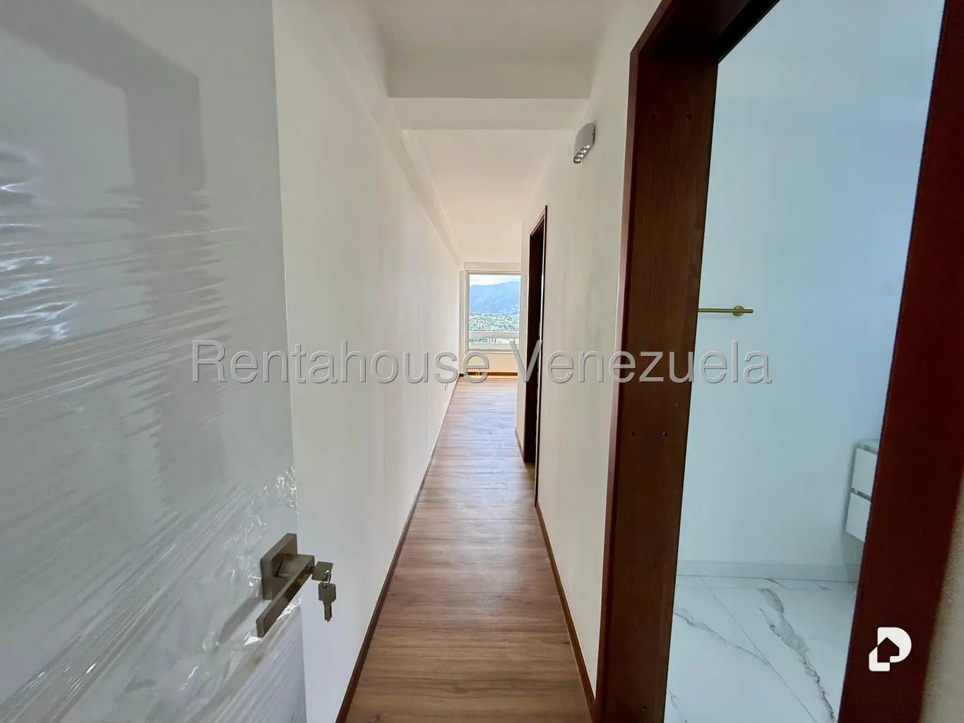 Apartamento en Santa Inés, Caracas – 25