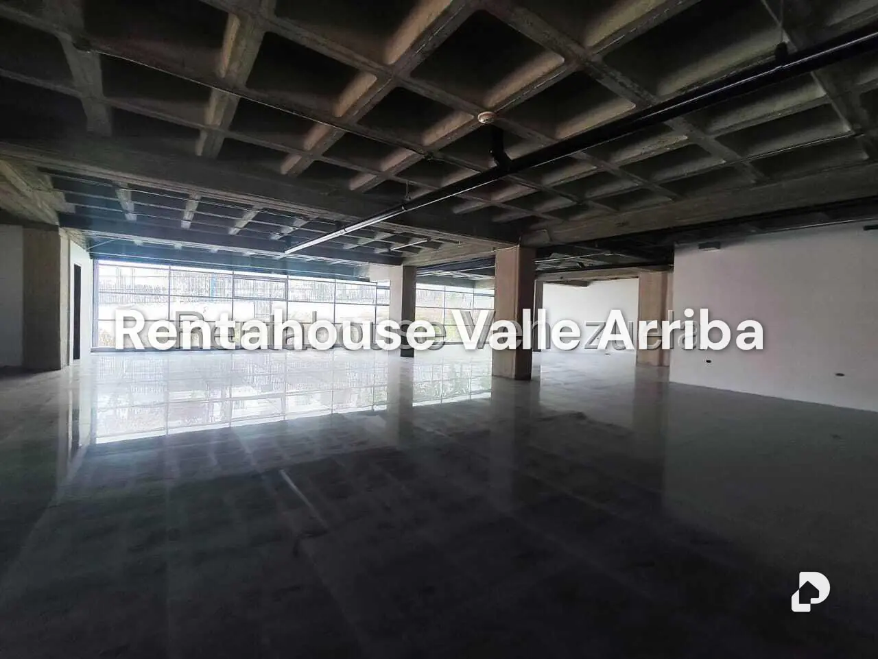 Local comercial en La Urbina, Caracas – 7