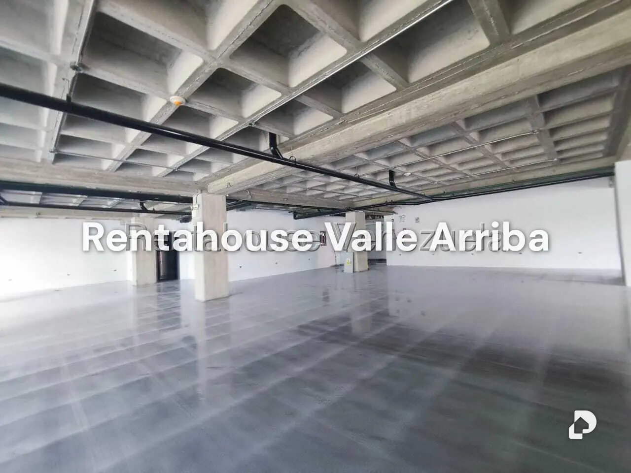 Local comercial en La Urbina, Caracas – 5
