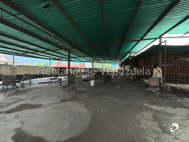 Local comercial en La Pastora, Caracas – 16