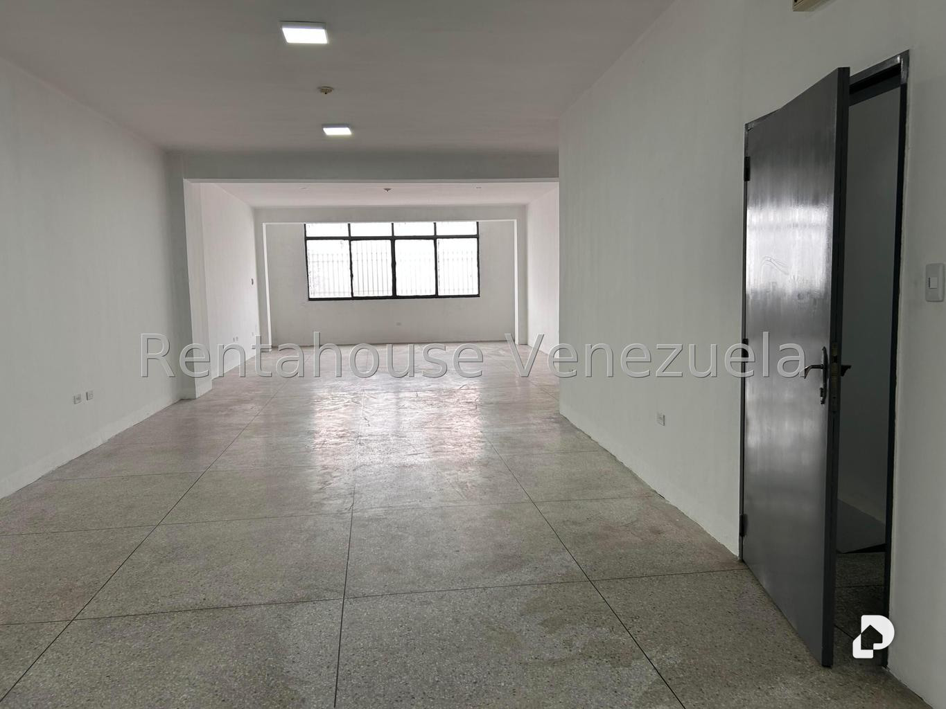 Local comercial en Catia, Caracas – 17