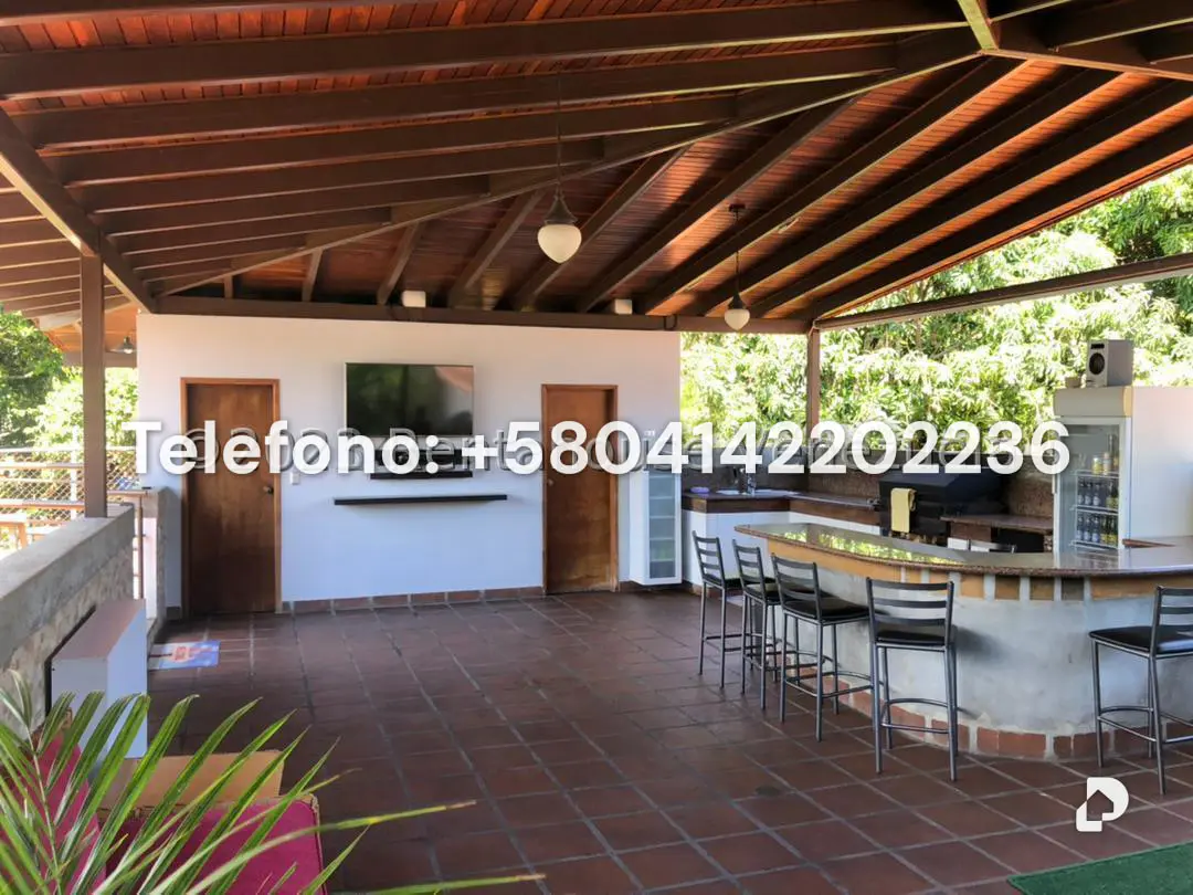 Casa en Prados del Este, Caracas – 25