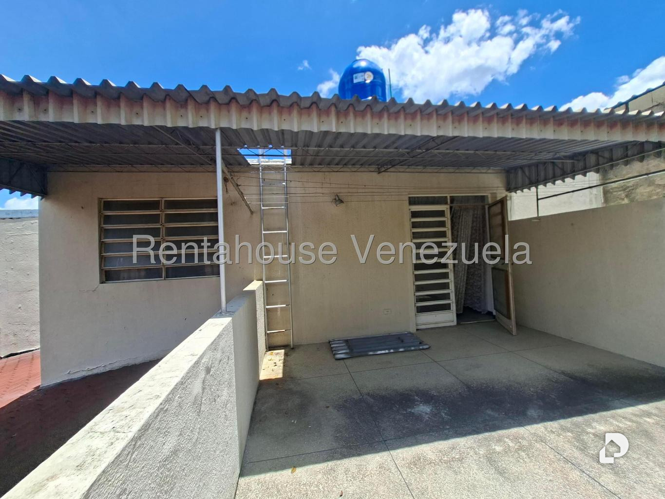 Casa en Horizonte, Caracas – 16